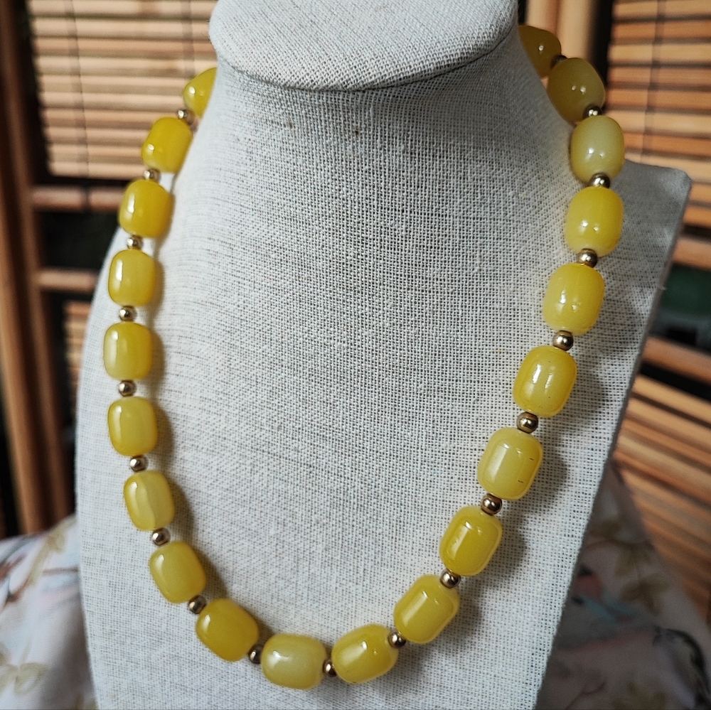 Yellow Stone Glass Vintage Necklace Rounded Barrel Style Beads Gold Spacers